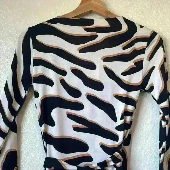 NWT Diane Von Furstenberg Julian Wrap Dress 100%  Silk - Picture 8 of 15